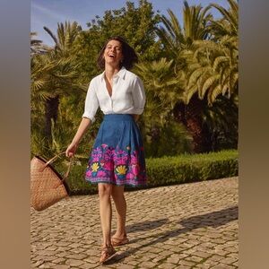 Sasha Embroidered Skirt Size US 20/22